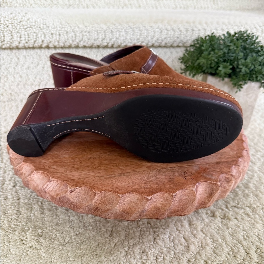 👡 Cole Haan Brown Suede and Leather Women's Mules. - Picture 9 of 10